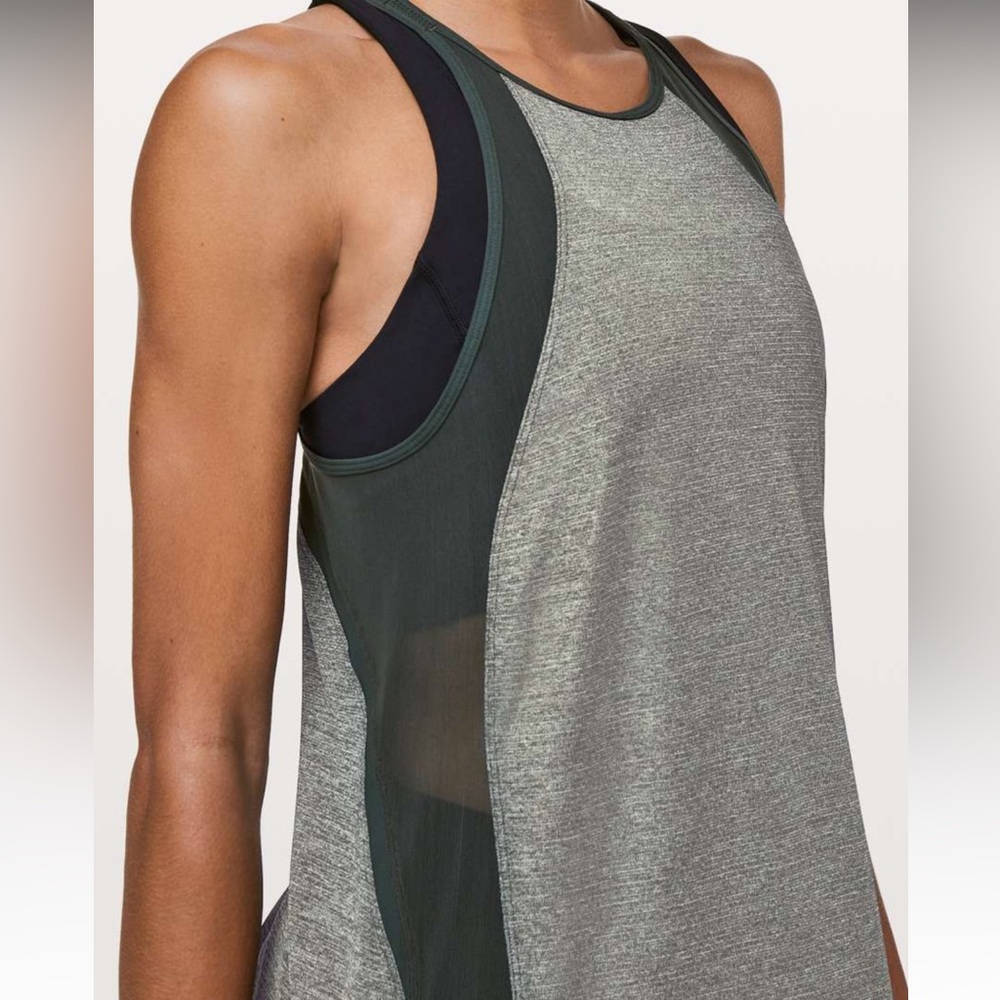 LULULEMON RUN OFF ROUTE RUNNING TANK, size 6 - Picture 8 of 8